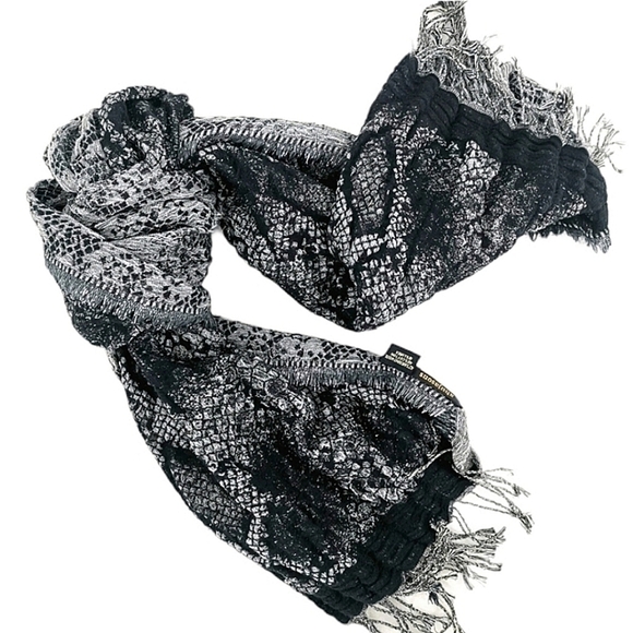 Ahujasons Accessories - Ahujasons India Women’s O/S Black Gray Scarf